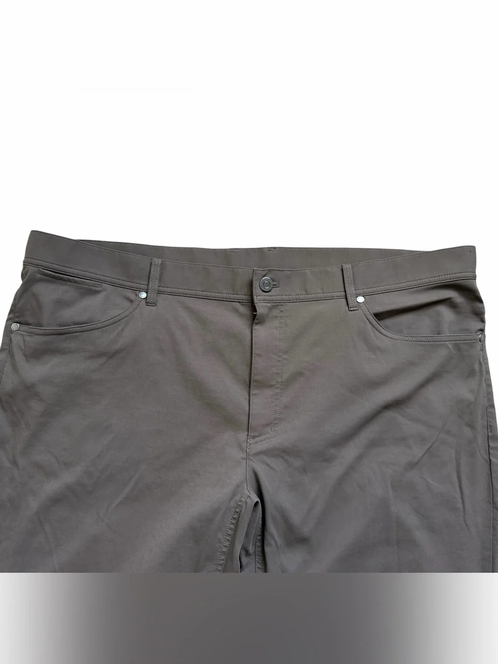 L.L. Bean Venture Stretch Performance Five Pocket Pants Men’s 44x30 Brown NWOT